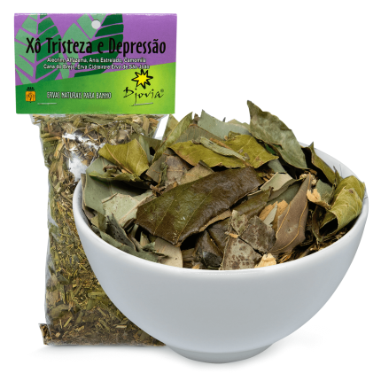 Banho de Ervas Xô Tristeza e Depressão da marca Djovia, pacote fechado e vasilha branca funda. À venda para todo o Brasil na Natureza Divina.